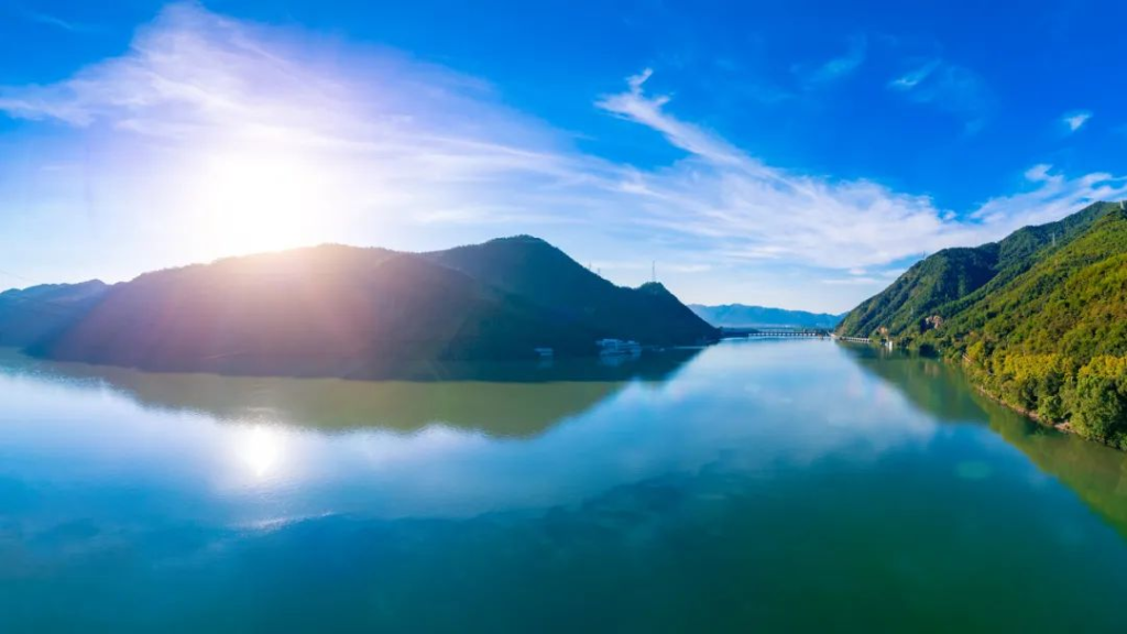 9 places suitable for a person to relax and enjoy a solo trip when you have time